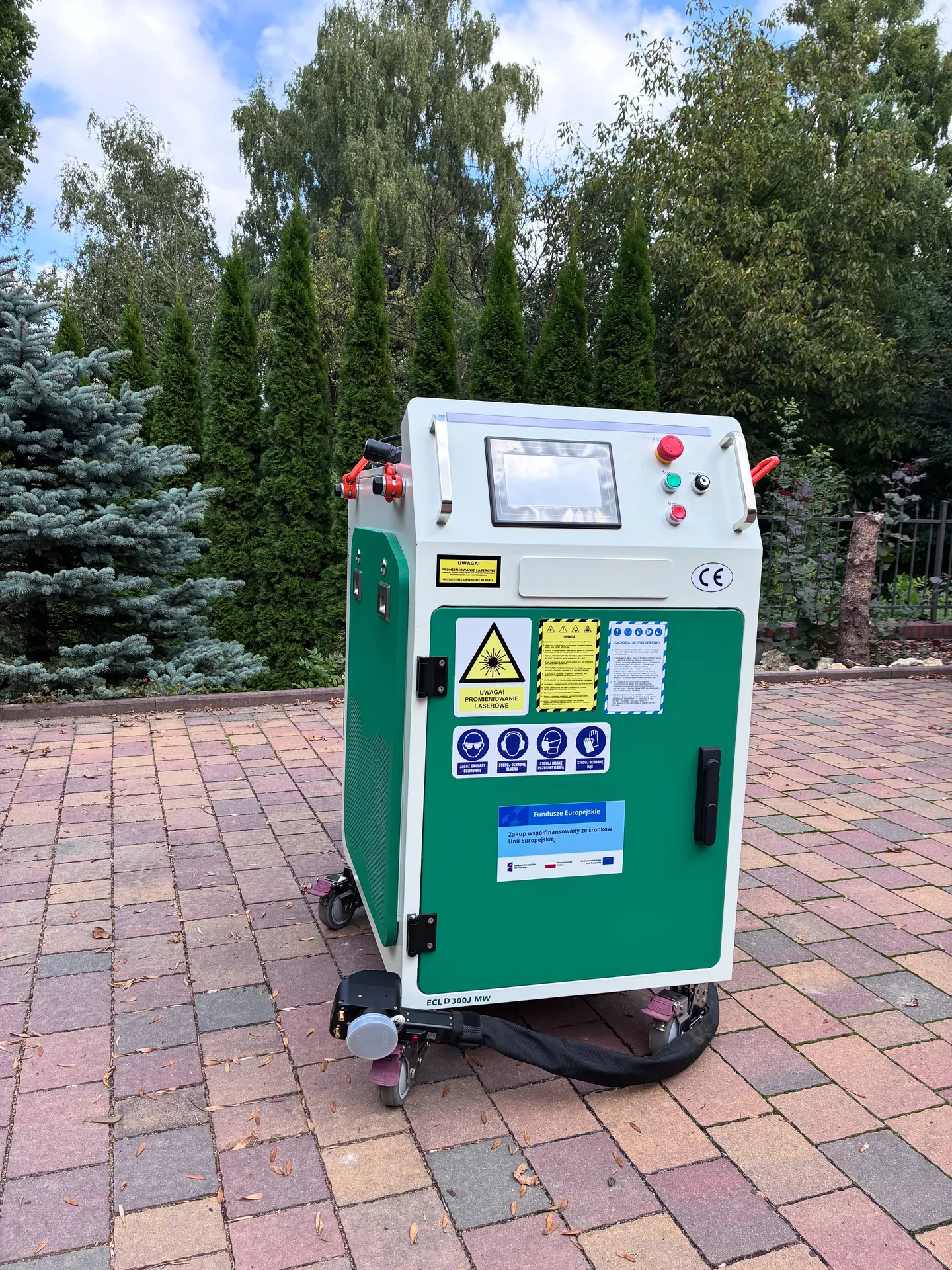 Maszyna do czyszczenia laserowego LaserSystem 300W
